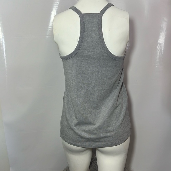 UNDER ARMOUR-LOOSE-HEATGEAR TOP SIZE SM/P/CH - Picture 6 of 10